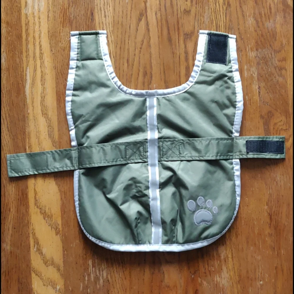 🎉3X Host Pick🎉 Like new reversible dog coat